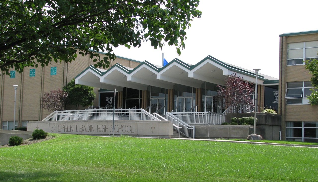 Ohio - Trường Trung học Stephen T.Badin High School - USA